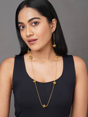 Gold necklaces 1