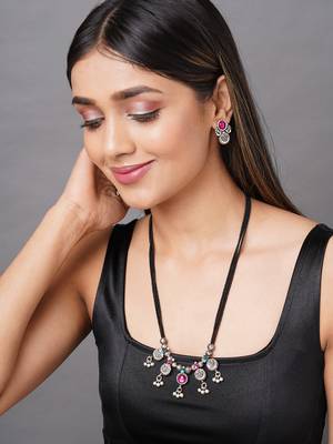 Black necklaces 2