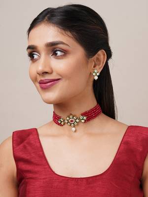 Red necklaces 2
