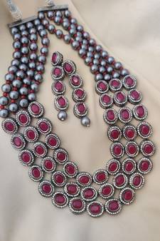 Maroon necklaces