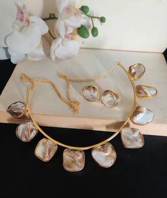 Gold necklaces 1