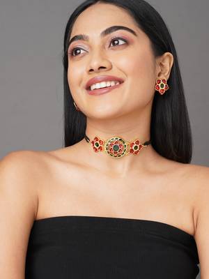 Gold necklaces 2