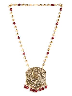 Red necklaces 2