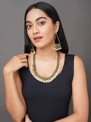 Gold necklaces 2