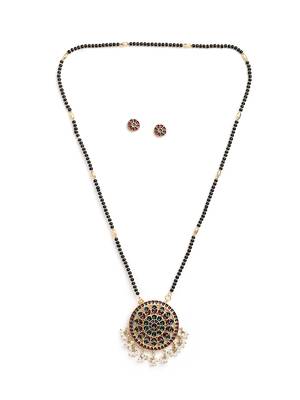 Gold necklaces 3