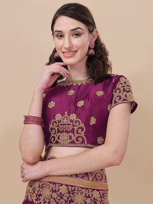 Purple Embroidered Silk Blend Saree. 4