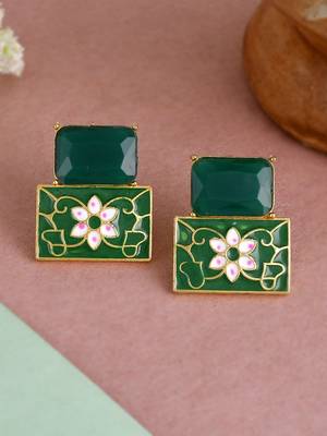 Green earrings 1