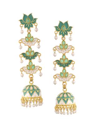 Green earrings 3