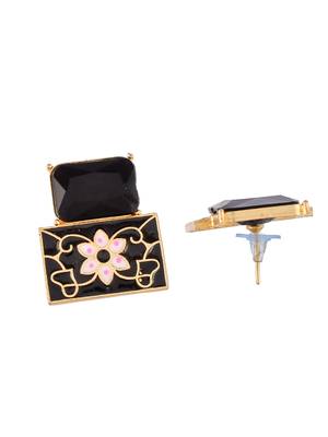 Black earrings 4