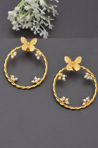 Gold earrings
