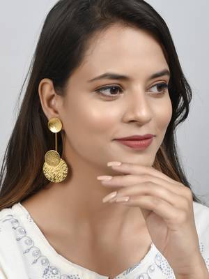 Gold earrings 2