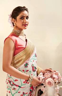 Off white woven silk saree with blouse 2