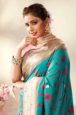 Turquoise woven silk saree with blouse 3