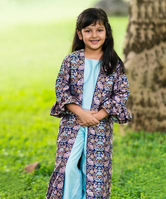 Blue Brocade printed HAPPY WILDERNESS SHRUG 3