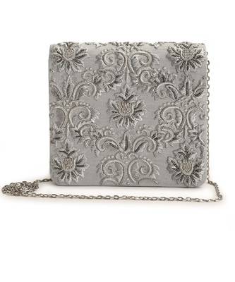 Silver Nagma clutch 1