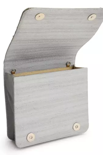Silver Nagma clutch