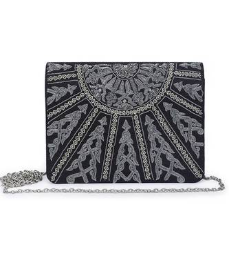 Sparkling black clutch 1