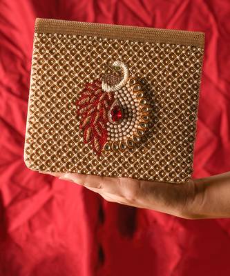 Mayuraa clutch 4