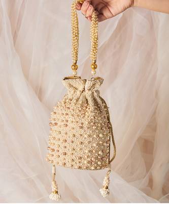 Sweet pearls potli 1