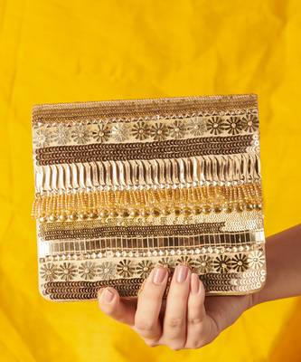 Inaayat clutch 3