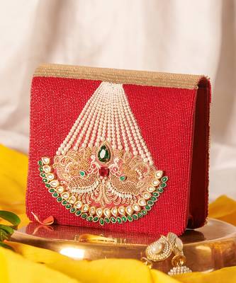 Aveera clutch 2