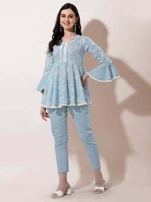 Grey White Floral Jaipuri Printed Cotton Tunic With Pant 1