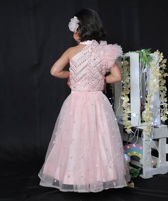 Sleeveless Feathered Top with Ghagra 3
