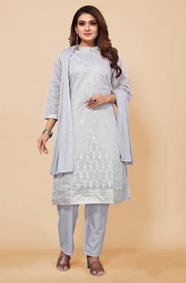 Women's Grey Ethnic Motifs Printed Chanderi Cotton Kurta with Trousers And With Dupatta. 4