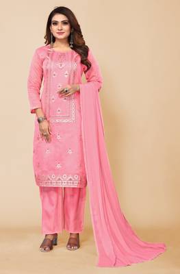 Women's Pink Ethnic Motifs Printed Chanderi Cotton Kurta with Trousers And With Dupatta. 4
