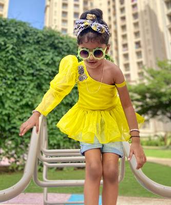 One off Shoulder balloned sleeve top with Palazzo 4