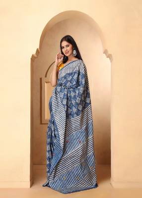 Rina Indigo Dabu Print Cotton Saree with Blouse 2