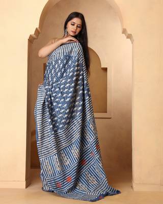 Rosy Indigo Dabu Print Cotton Saree with Blouse 2