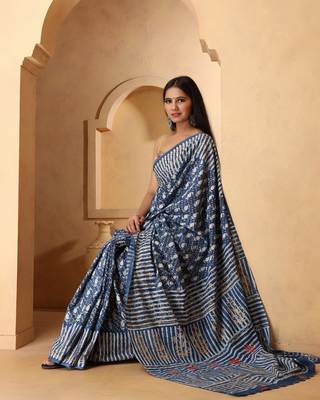 Rosy Indigo Dabu Print Cotton Saree with Blouse 4