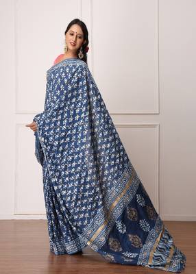 Ruby Indigo Dabu Print Cotton Saree with Blouse 3