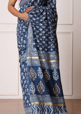 Ruby Indigo Dabu Print Cotton Saree with Blouse 4