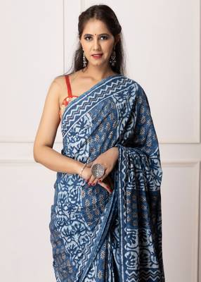 Navya Indigo Dabu Print Cotton Saree with Blouse 5