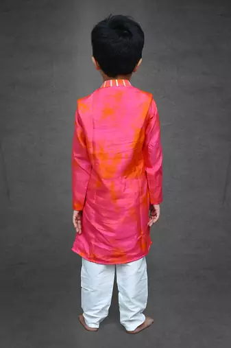 Tie and dyed Pinkish Kurta with Chudidar