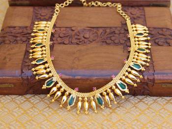 Kerala traditional gold plated palakka necklace 1