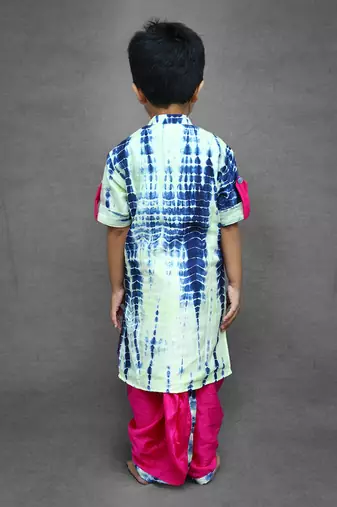 Tie and dyed blue kurta with pink dhoti