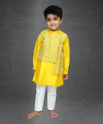 Embroidered Half Jacket Kurta And Pyjama 1