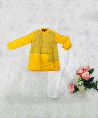 Embroidered Half Jacket Kurta And Pyjama 4