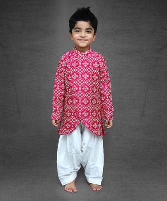 Embroidered Sherwani  And White Pyjama 1