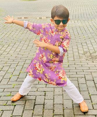 Floral Kurta With Thread Work Jacket And Pyjama 3