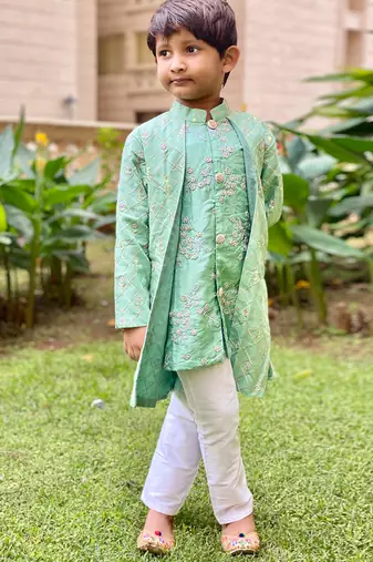 Green Embroidered Kurta with offwhite Chudidar