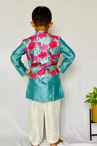 Slant Cut Bandi with Kurta and Pajama