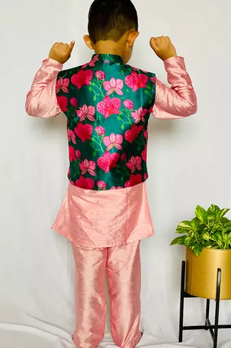 Floral Bandi with pink Kurta and Pajama