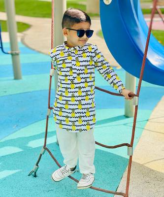 Pineapple Print Round Cut Kurta with Bandi 4