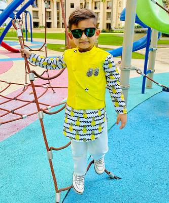 Pineapple Print Round Cut Kurta with Bandi 5