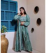 Printed Fusion Set With Cape In Green