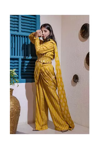 Printed Fusion Set In Mustard